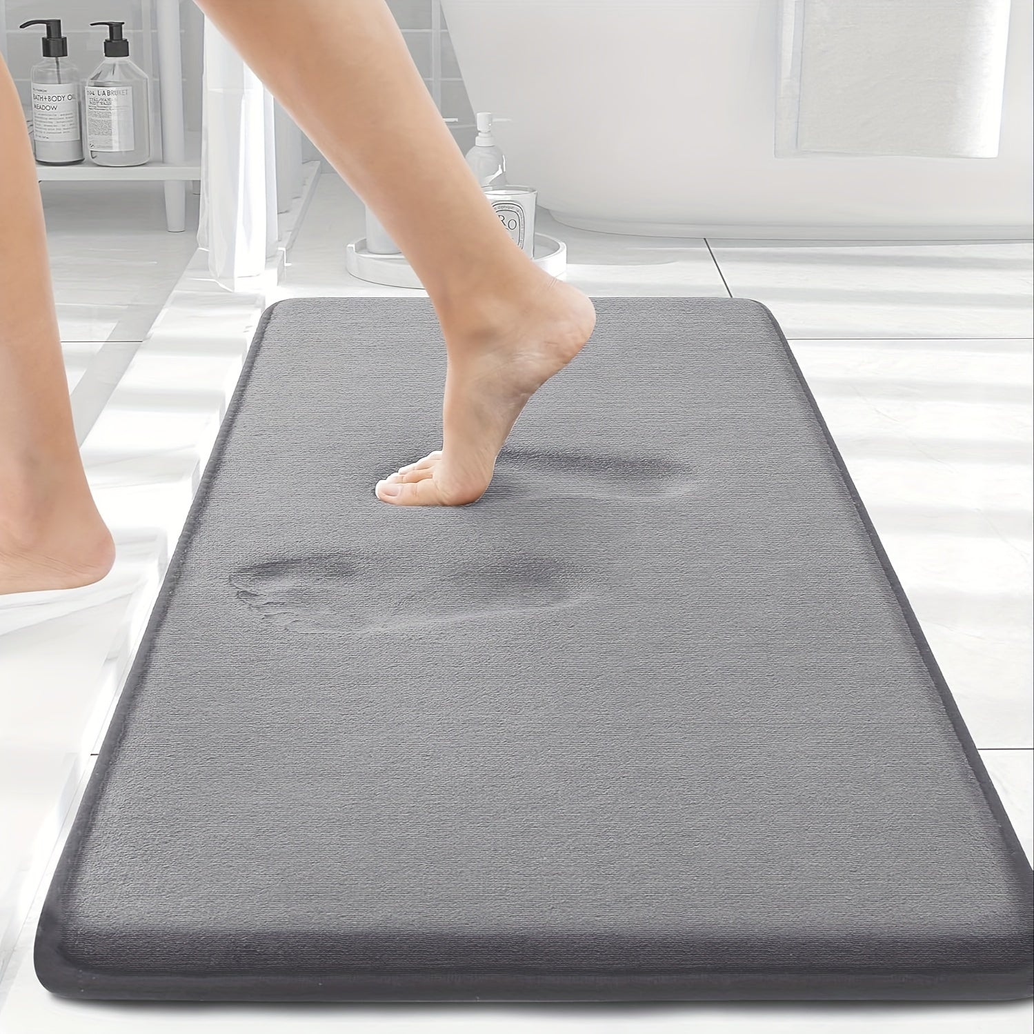 Non-Slip Bath Mat - Quick-Dry Bathroom Floor Mat with Non-Slip Backing, Machine Washable, Soft Cushioned Surface for Shower, Bathtub, Kitchen - Black Bathroom Decor - Durable Polyester Mat for Wet Areas, Bathroom Mat, Shower Safety, Simple Design, Plush